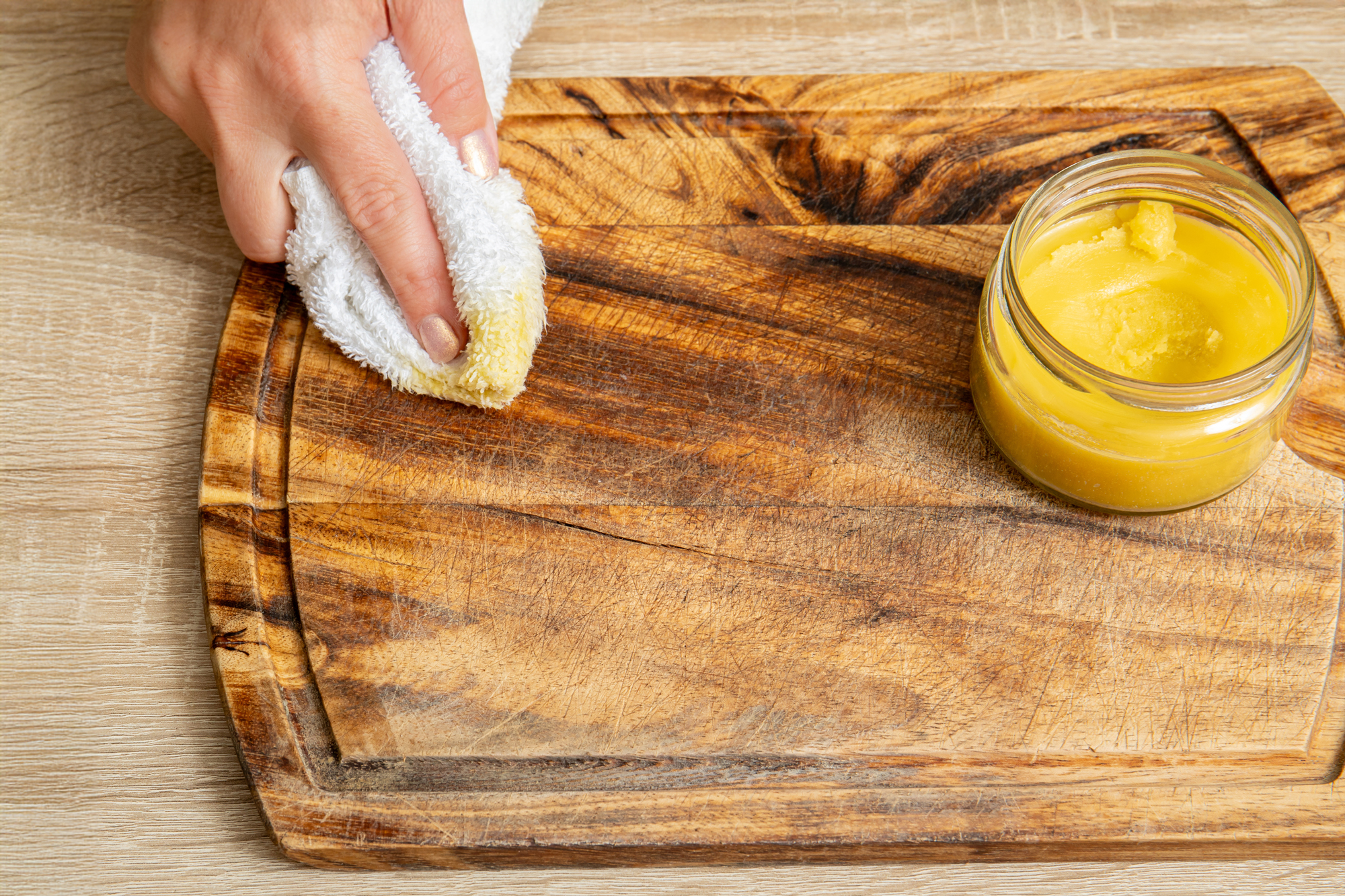 How to Restore a Dull or Dry Cutting Board