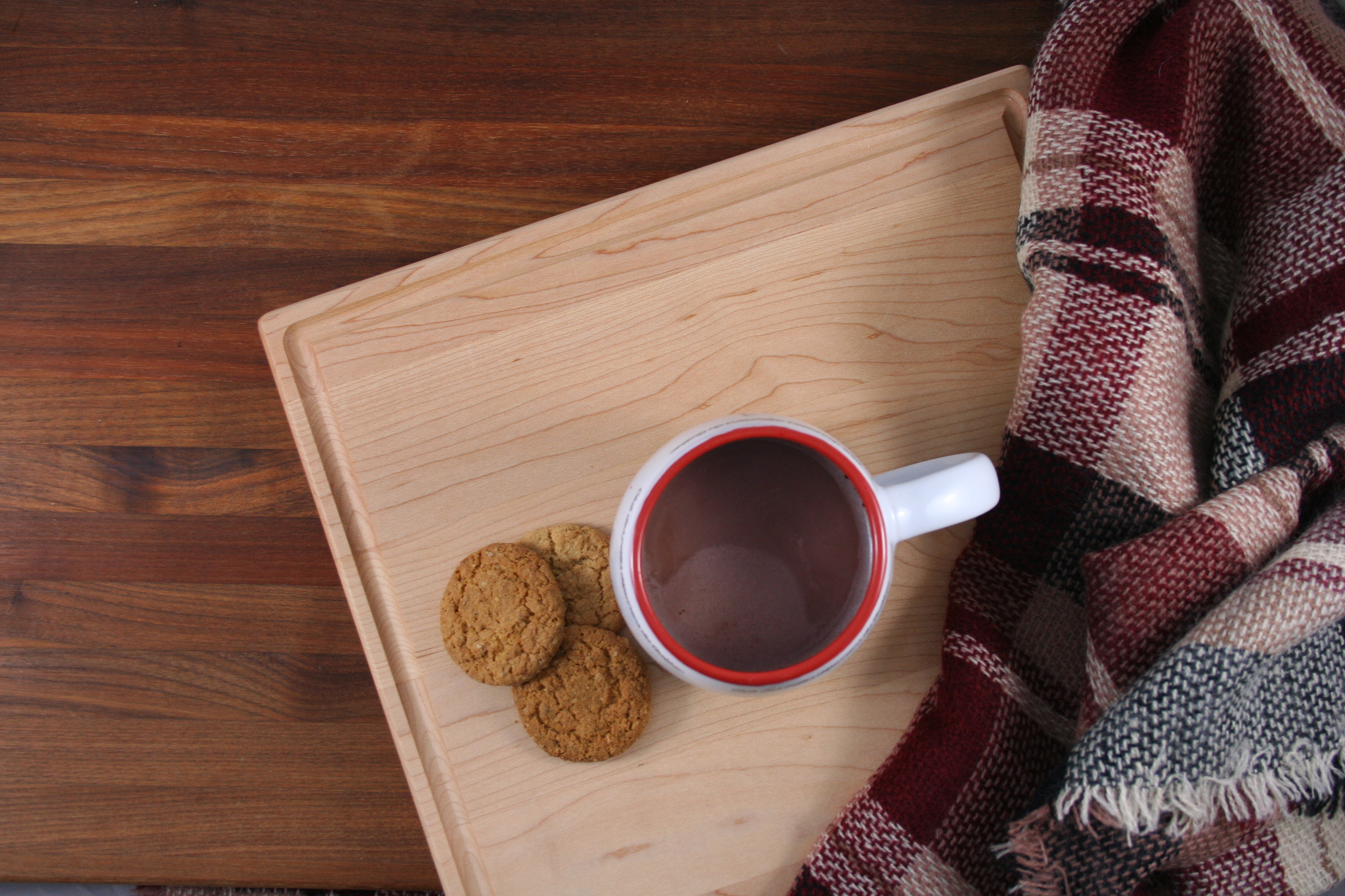 hardwood cutting board, maple, wood board